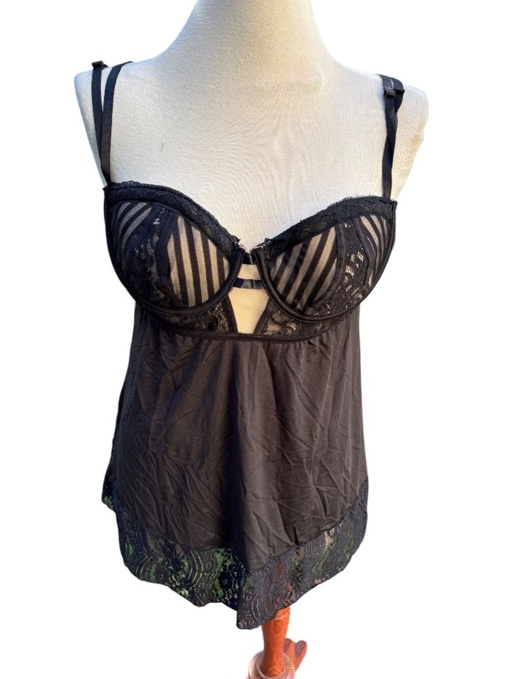 Black Lace Babydoll Lingerie With Adjustable Straps & Underwire Support Medium